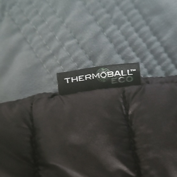 The North Face Light quilted puffer jacket with Deep Eddy Vodka emblem 2xl - Picture 5 of 5